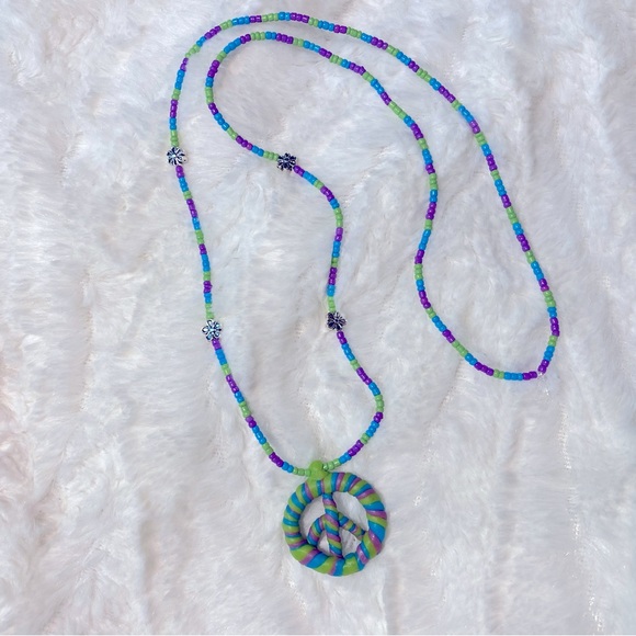 Peace Sign Hippie Beaded Necklace Hand Made - Picture 3 of 4